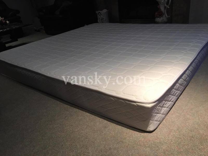 161221083024_King size mattress.jpg